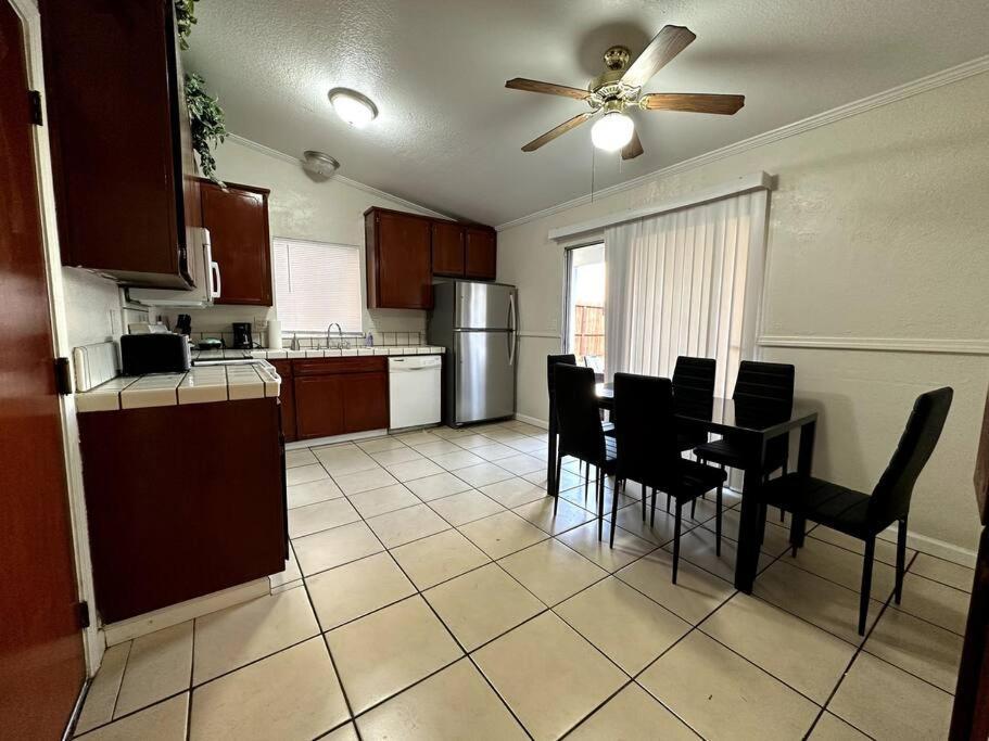 Comfortable House W/ Wi-Fi/Tv - Turlock,Ca Extérieur photo